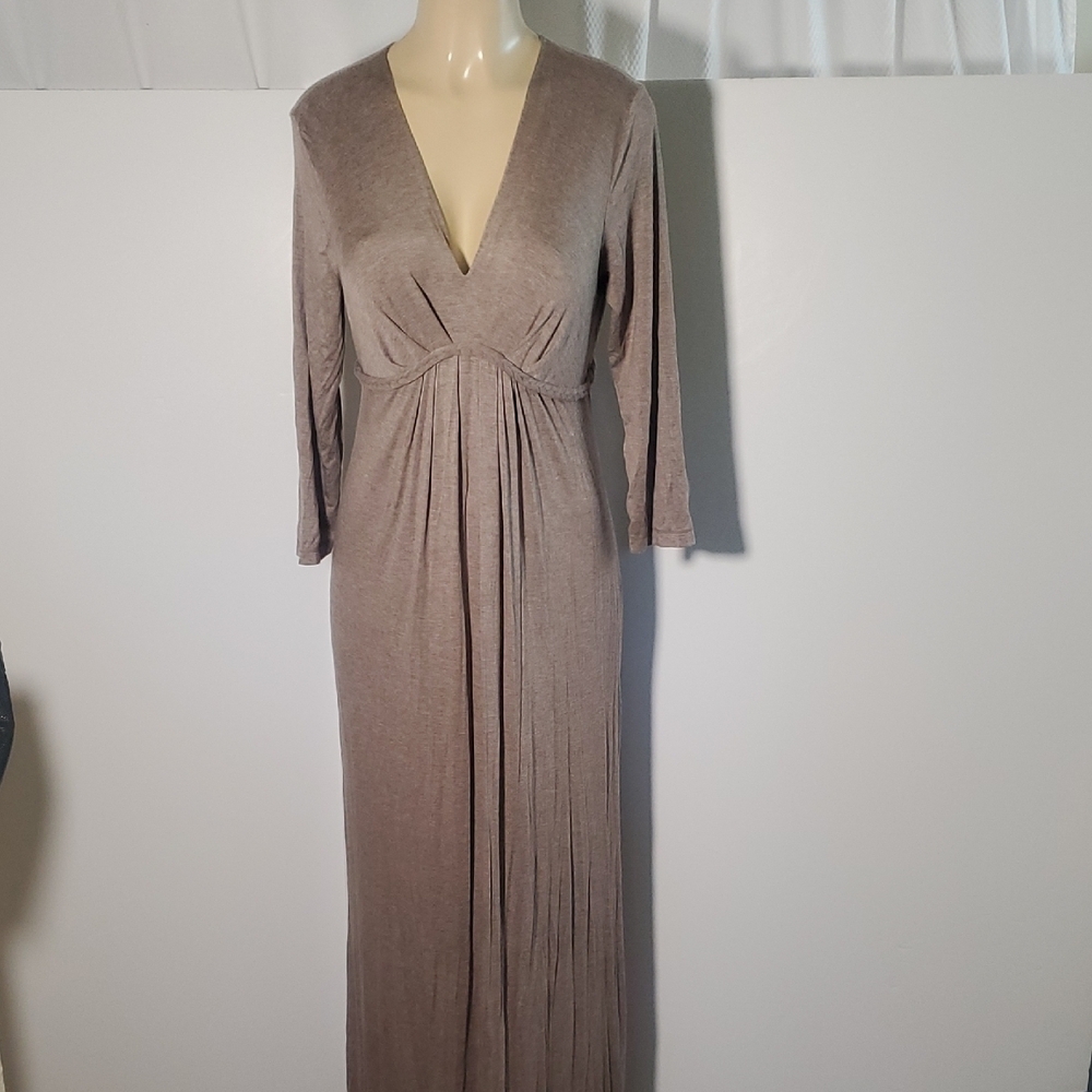 Max Studio long-sleeved maxi dress V-neck Elegant Taupe Size L